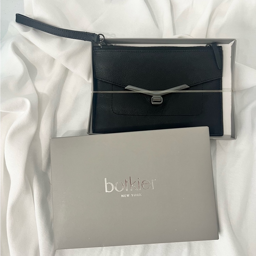SOLD! NWT and Box! Botkier ‘Valentina’ Black Medium Leather Wristlet.
